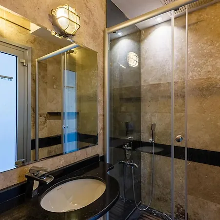 Dreamy Duplex Flat With Terrace Near Galata Tower *